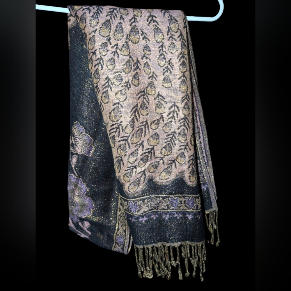 ❤️ Peacock Black and Gold Floral Pashmina Scarf